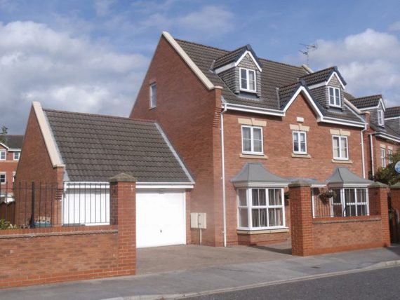 5 Bedroom Detached